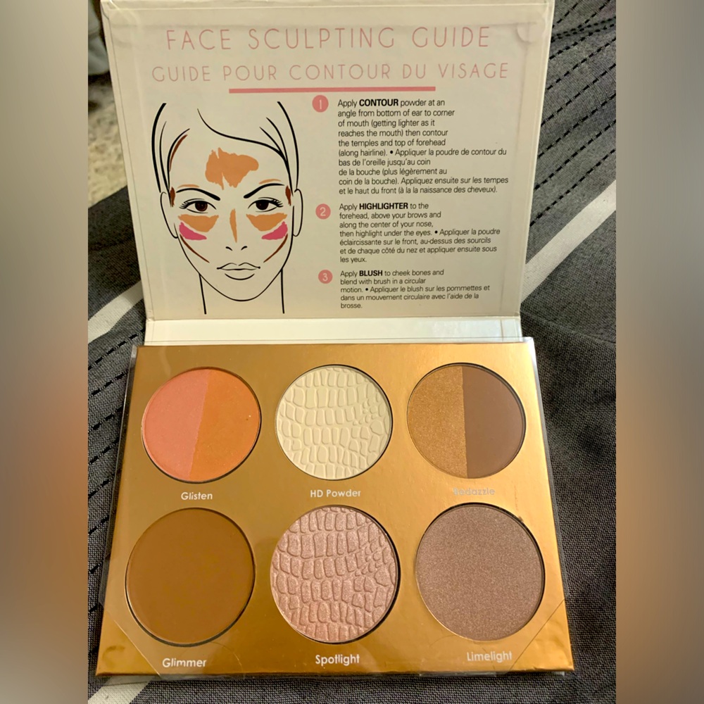 Manna Kadar Sculpt & Illuminate palette